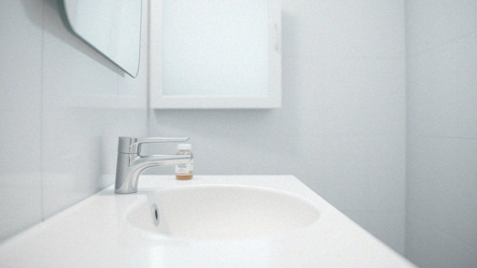 Jakie są wskazania do stosowania Fluomizinu?